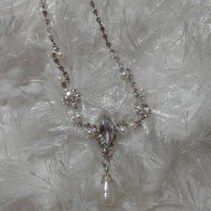 Faux diamond and pearl necklace